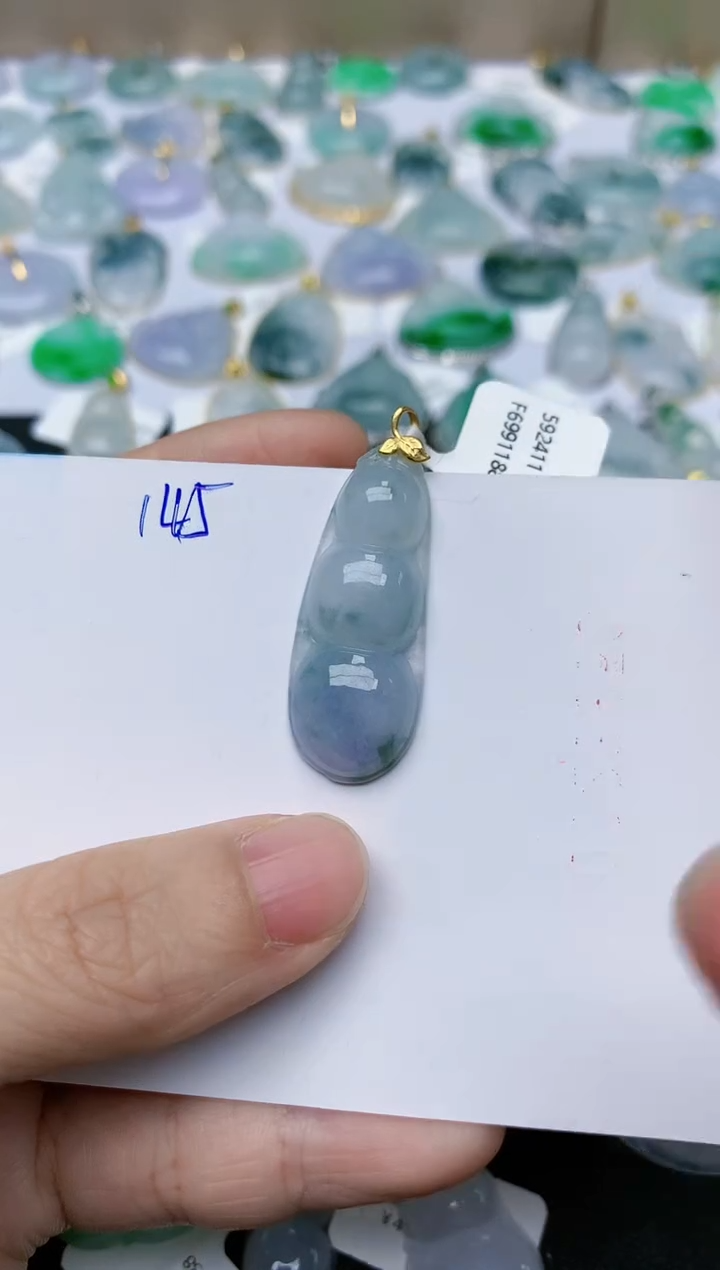 【闪购商品】翡翠颈饰18K金镶嵌天然翡翠A货    