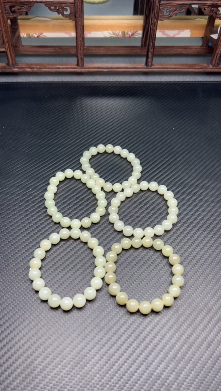 未镶嵌手串和田玉且末微色差迪克兰二细卡10样性发货拍一发一J