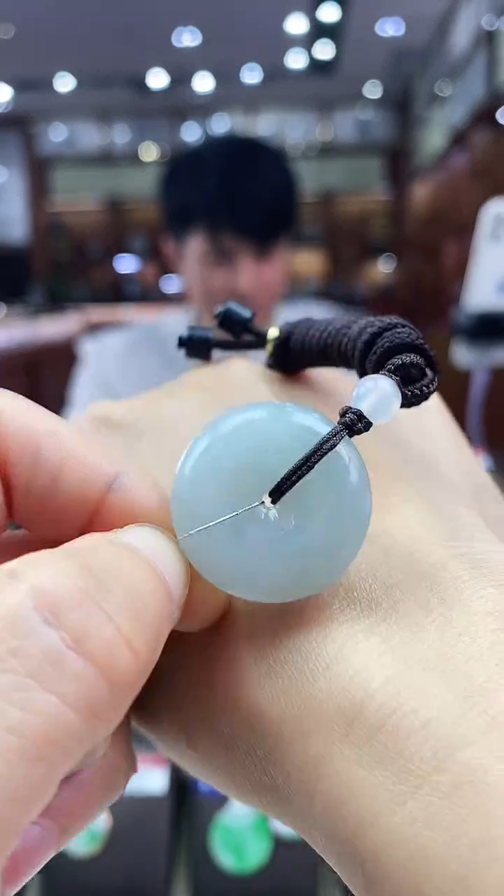 颈饰未镶嵌翡翠平安扣