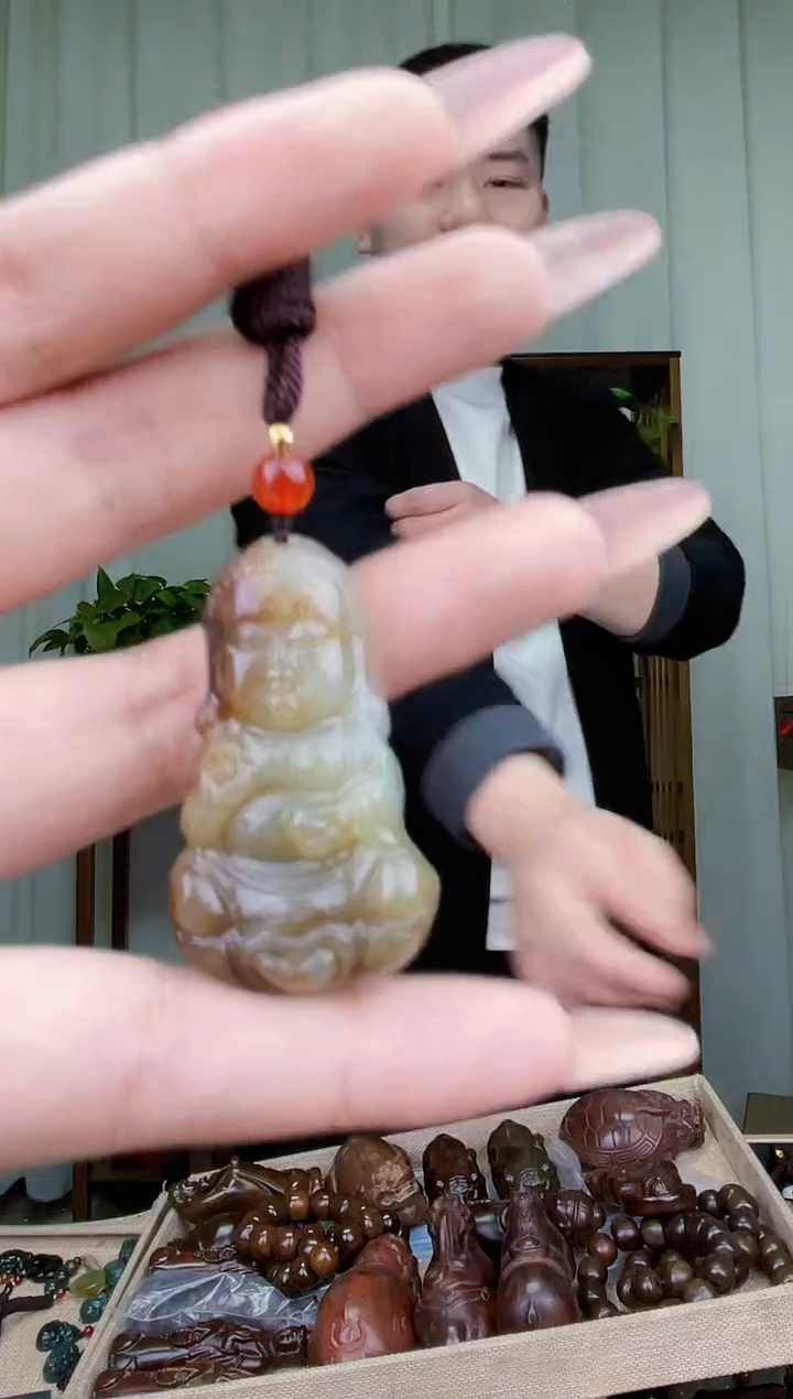 【闪购商品】和田玉挂件未镶嵌拍一发一，多样性发货！