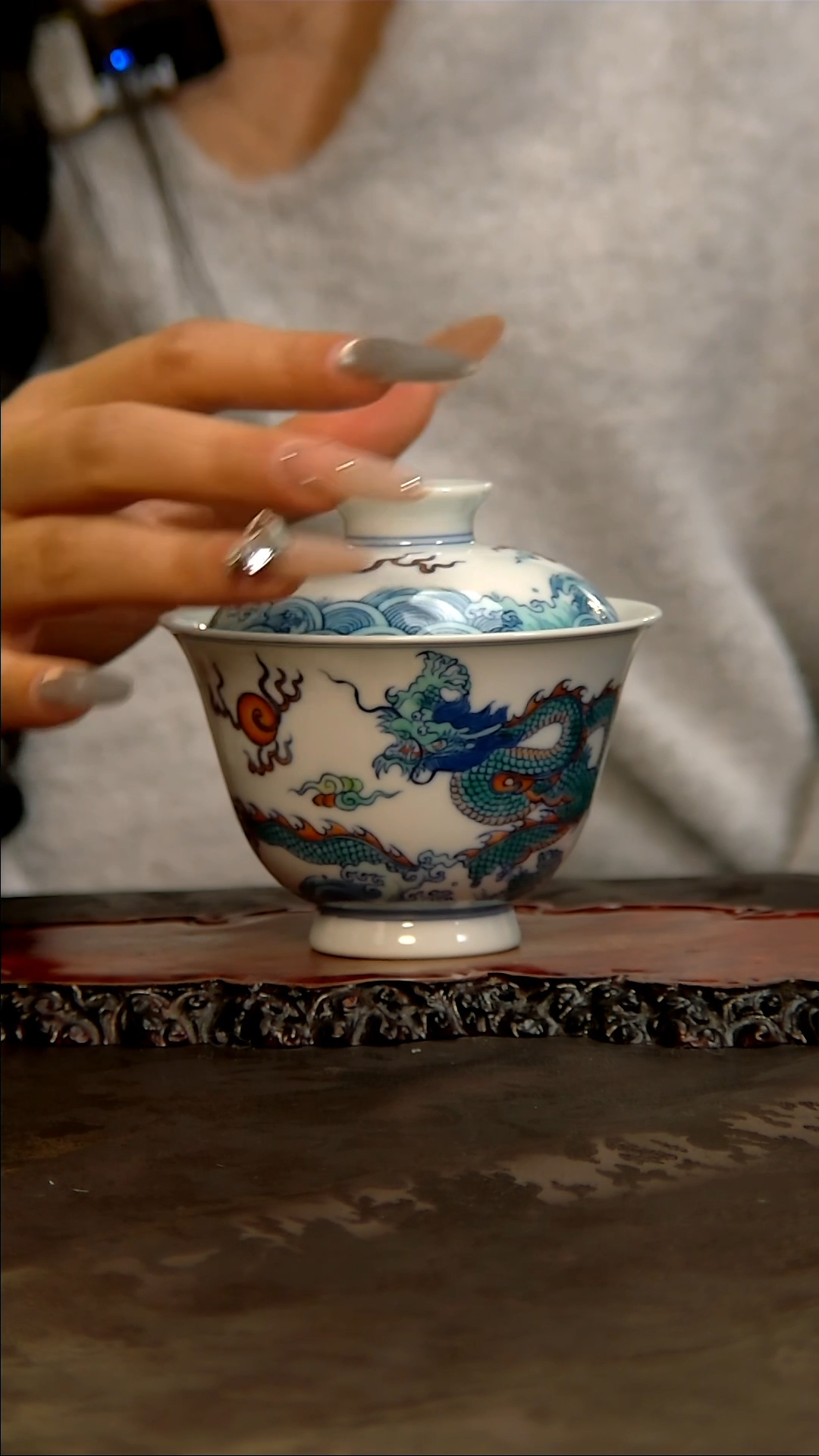 【闪购商品】青花手绘龙纹盖碗