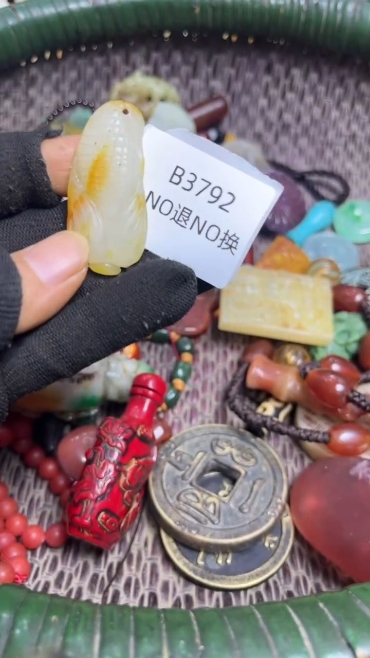 乐***姐好物工艺品3792