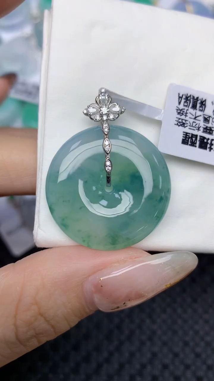 颈饰18K金镶嵌翡翠天然缅甸翡翠a货百元以上9元证书费自理