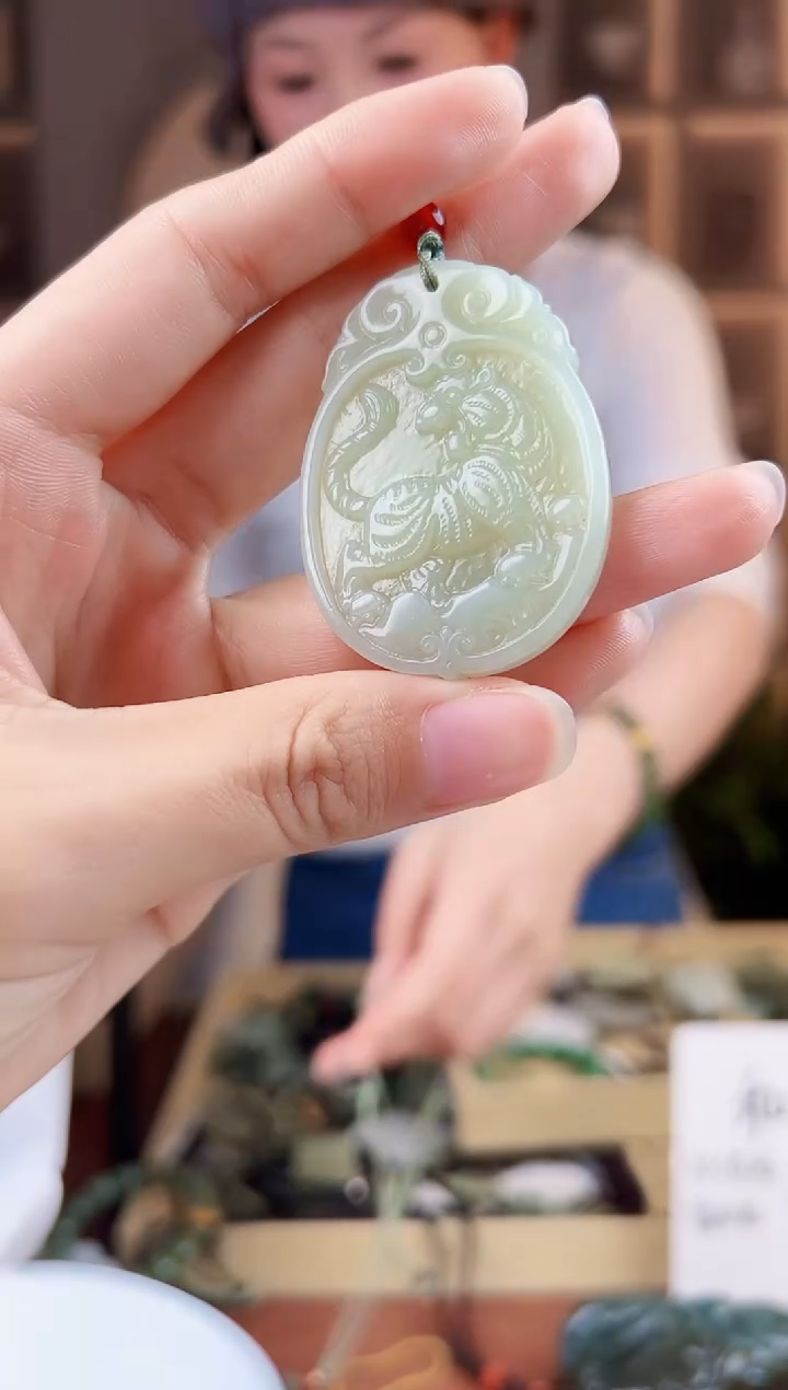 颈饰未镶嵌和田玉拍一发一，多样性发货