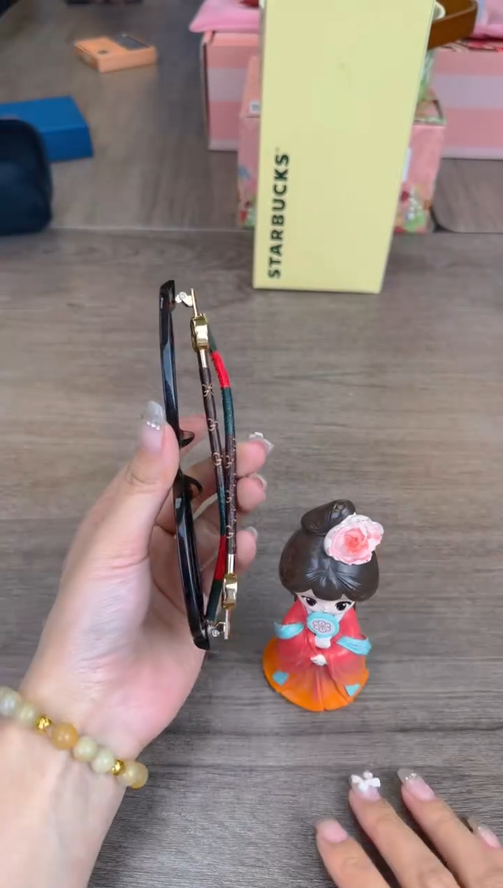 瓷片新号开播漏不停@@TT81