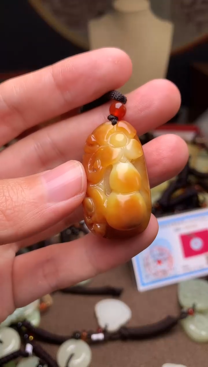 颈饰未镶嵌和田玉新疆料青海料清水和田玉吊坠