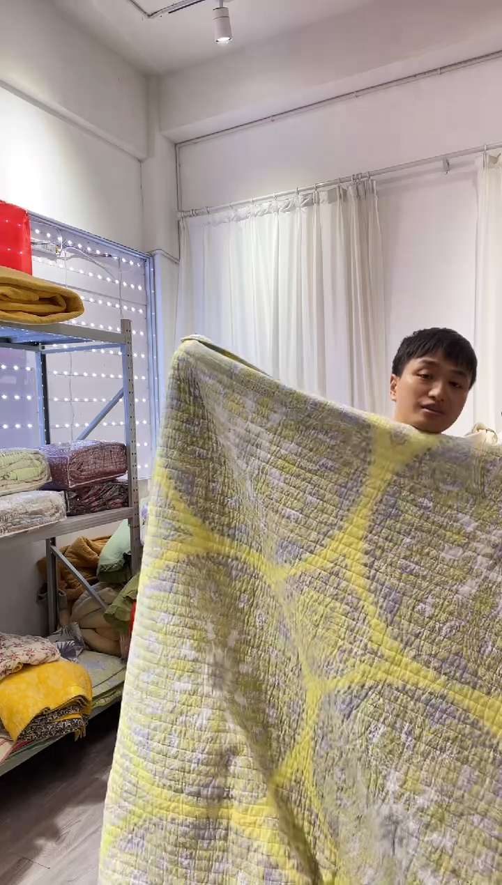 棉230*240纯棉床盖77号微瑕