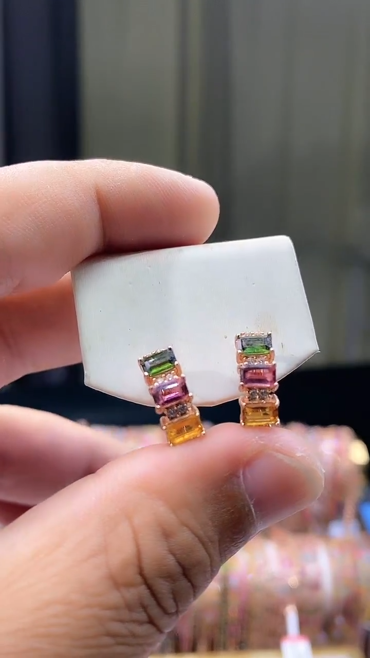 【闪购商品】碧玺耳扣银S925镶嵌345345345354