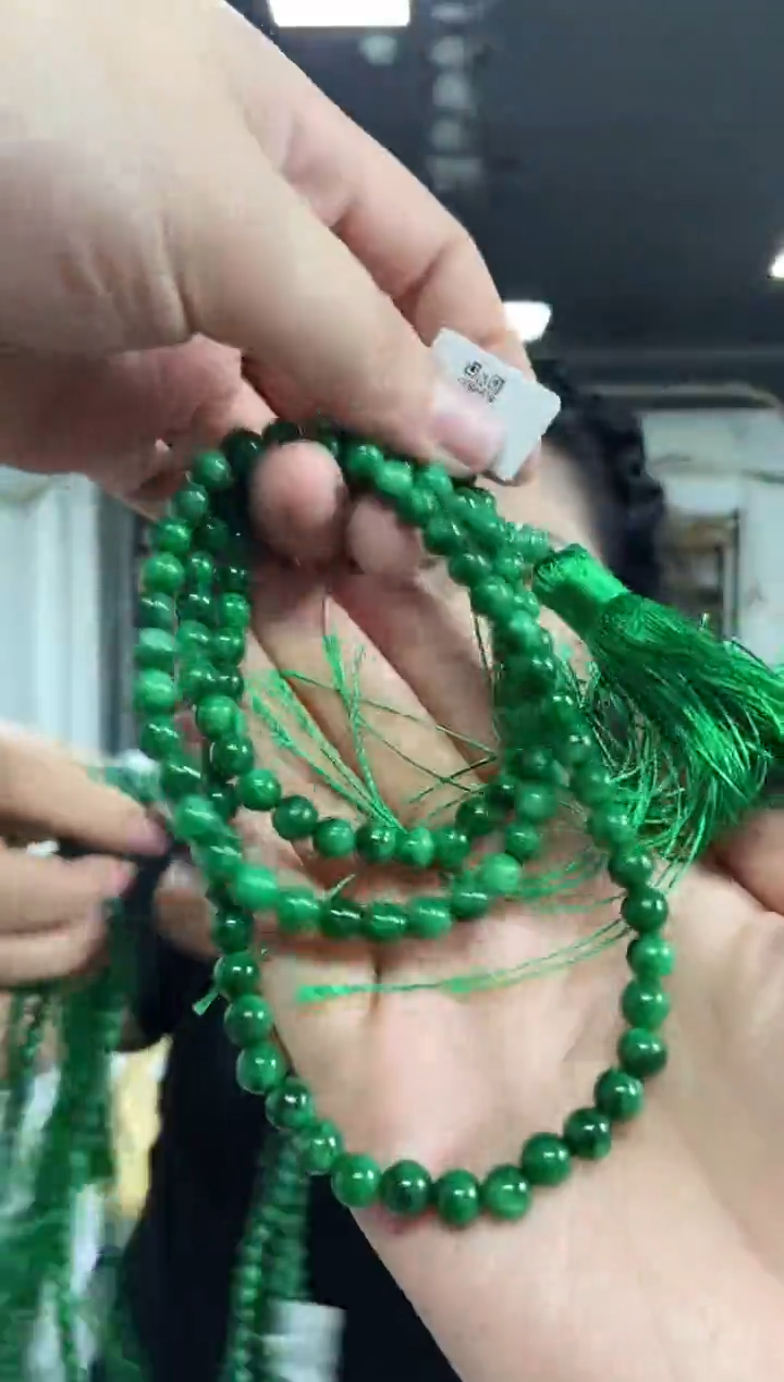 【闪购商品】翡翠手串未镶嵌多样性发其一颜色微差