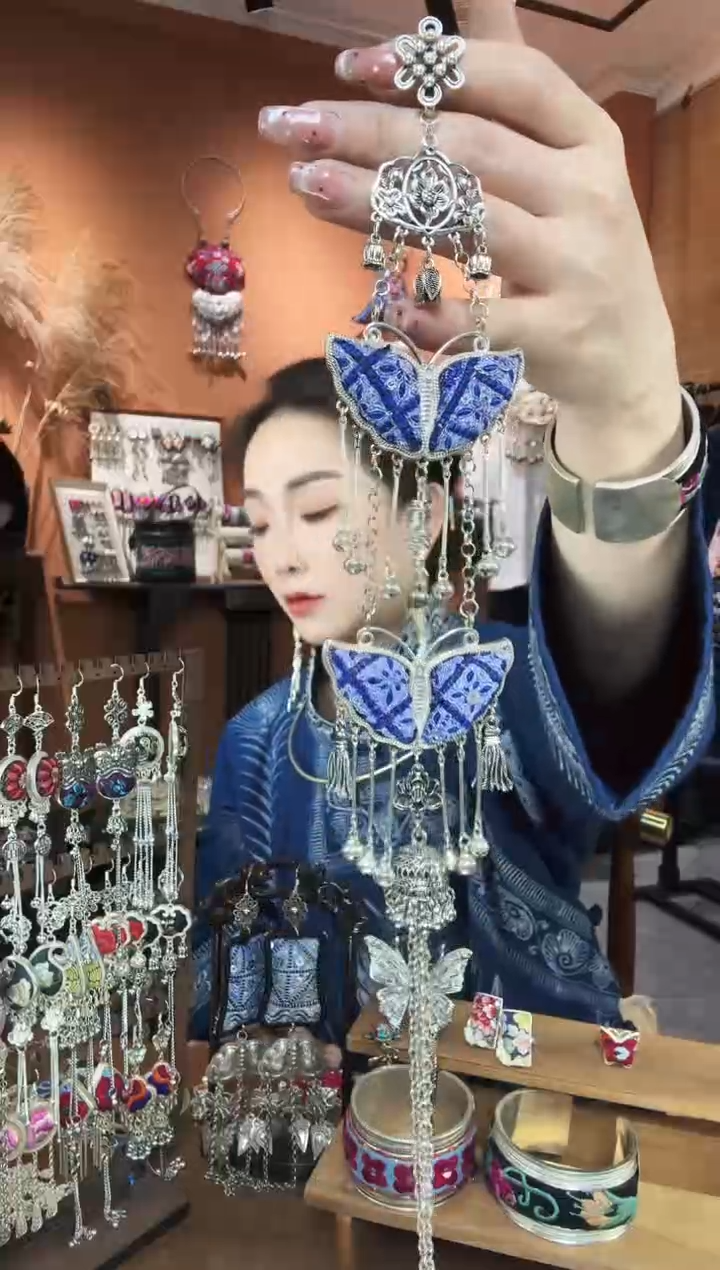 刺绣纯手工民族风压襟
