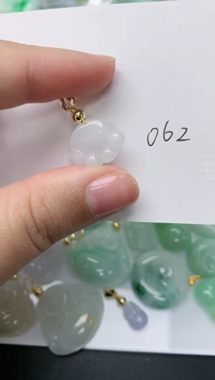 【闪购商品】翡翠吊坠(不含链)未镶嵌062