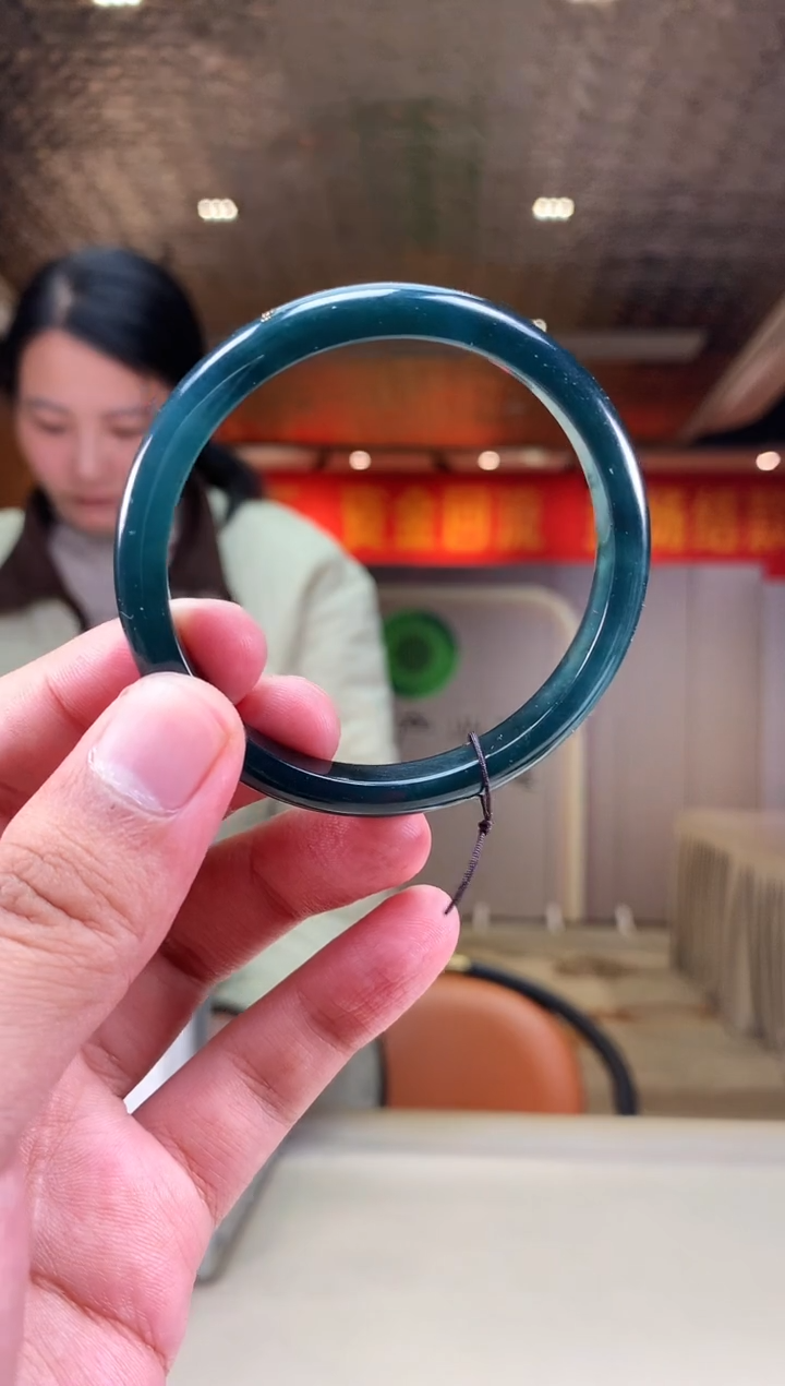 【闪购商品】翡翠手镯未镶嵌        *764