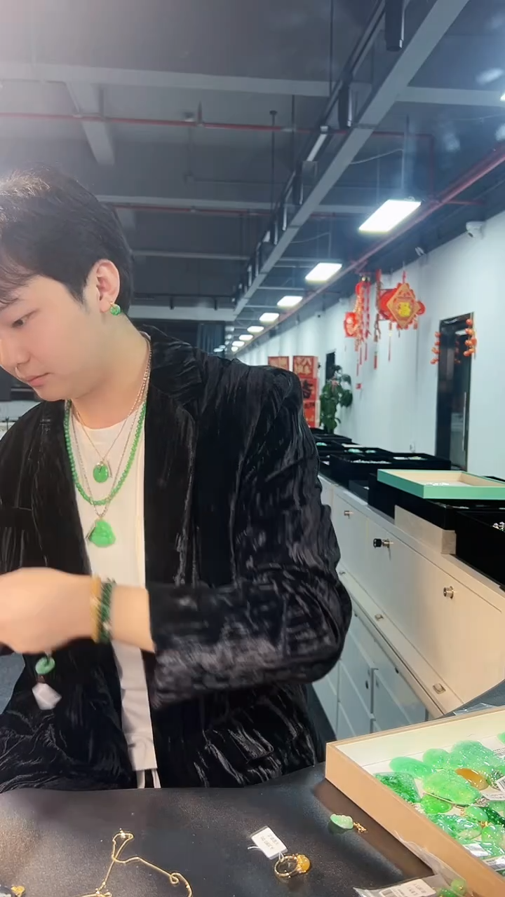 【闪购商品】翡翠颈饰未镶嵌缅料A货/支持复检/一件