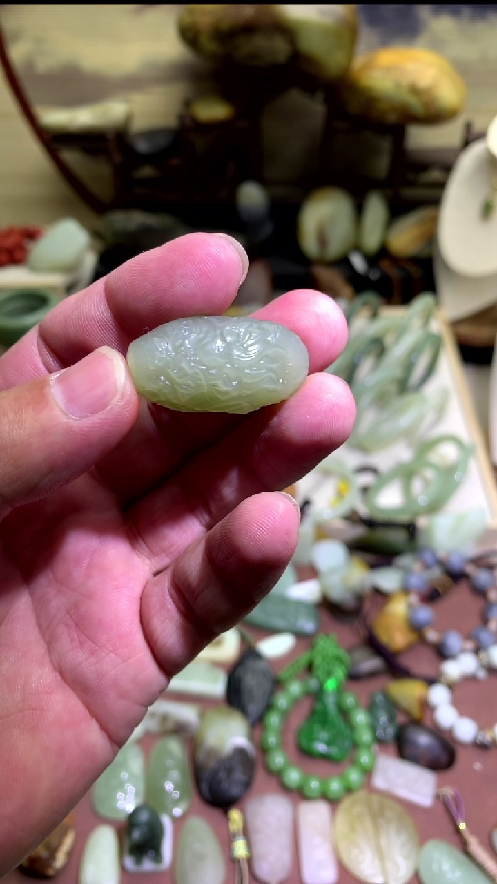【闪购商品】和田玉颈饰未镶嵌桶珠