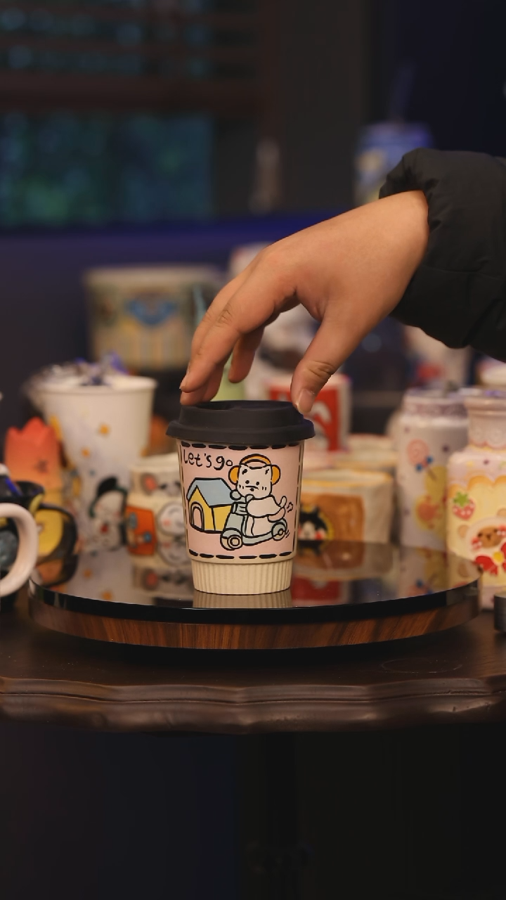 【闪购商品】摆件景德镇釉下彩绘设计师款式陶瓷