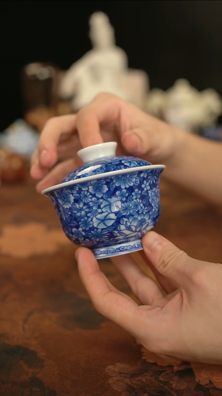 摩吉陶陶闪拍链接 青花盖碗