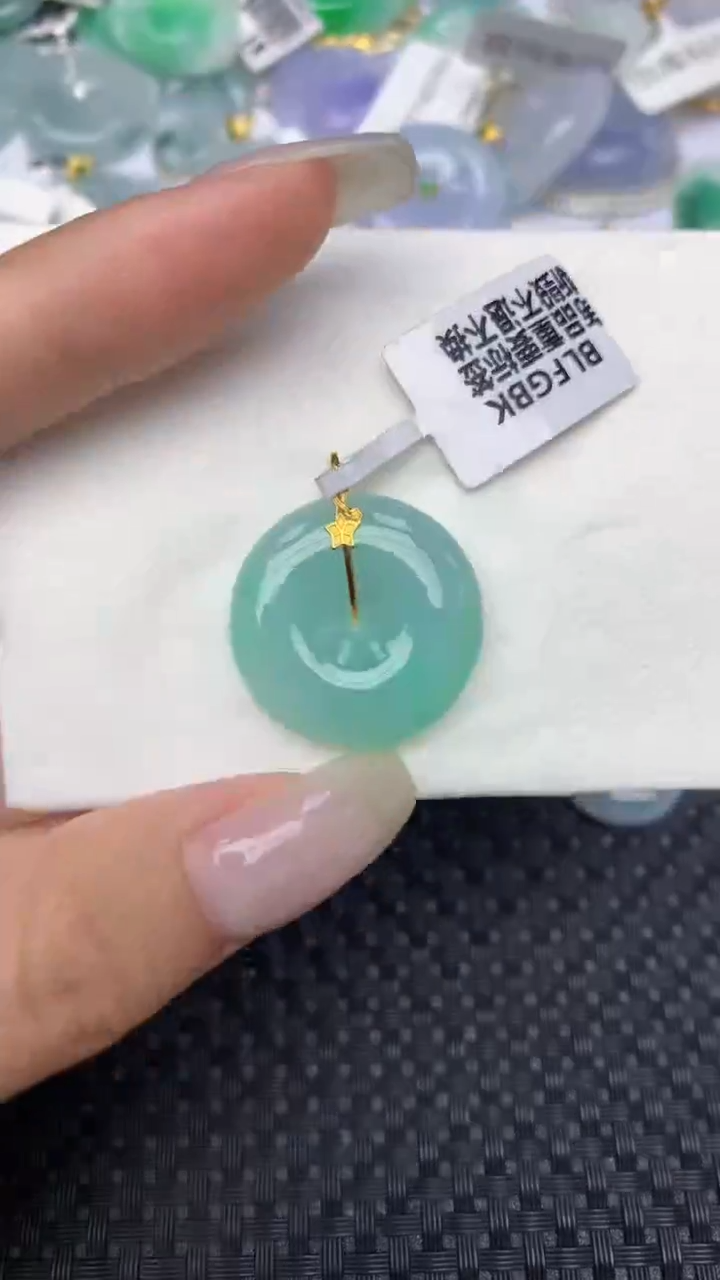 翡翠18K金镶嵌颈饰 天然缅甸翡翠a货百元以上9元证书费自理