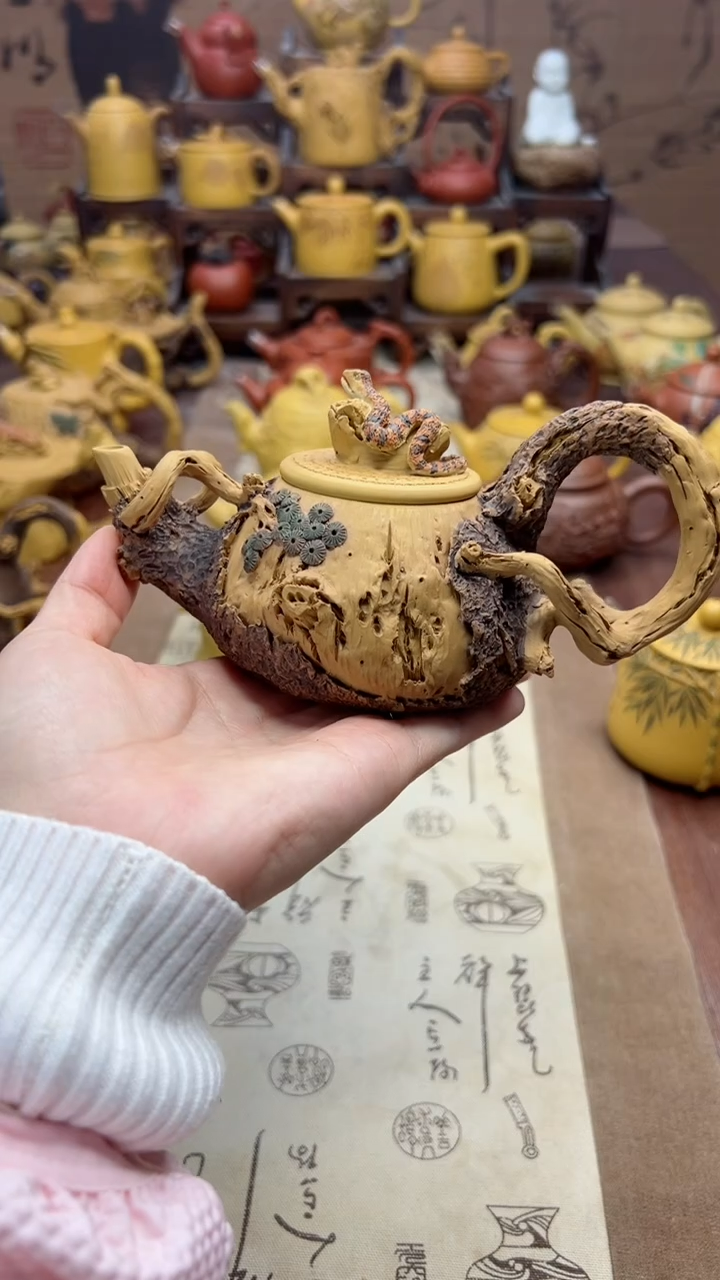 【闪购商品】紫砂壶仿木松桩蛇石瓢壶