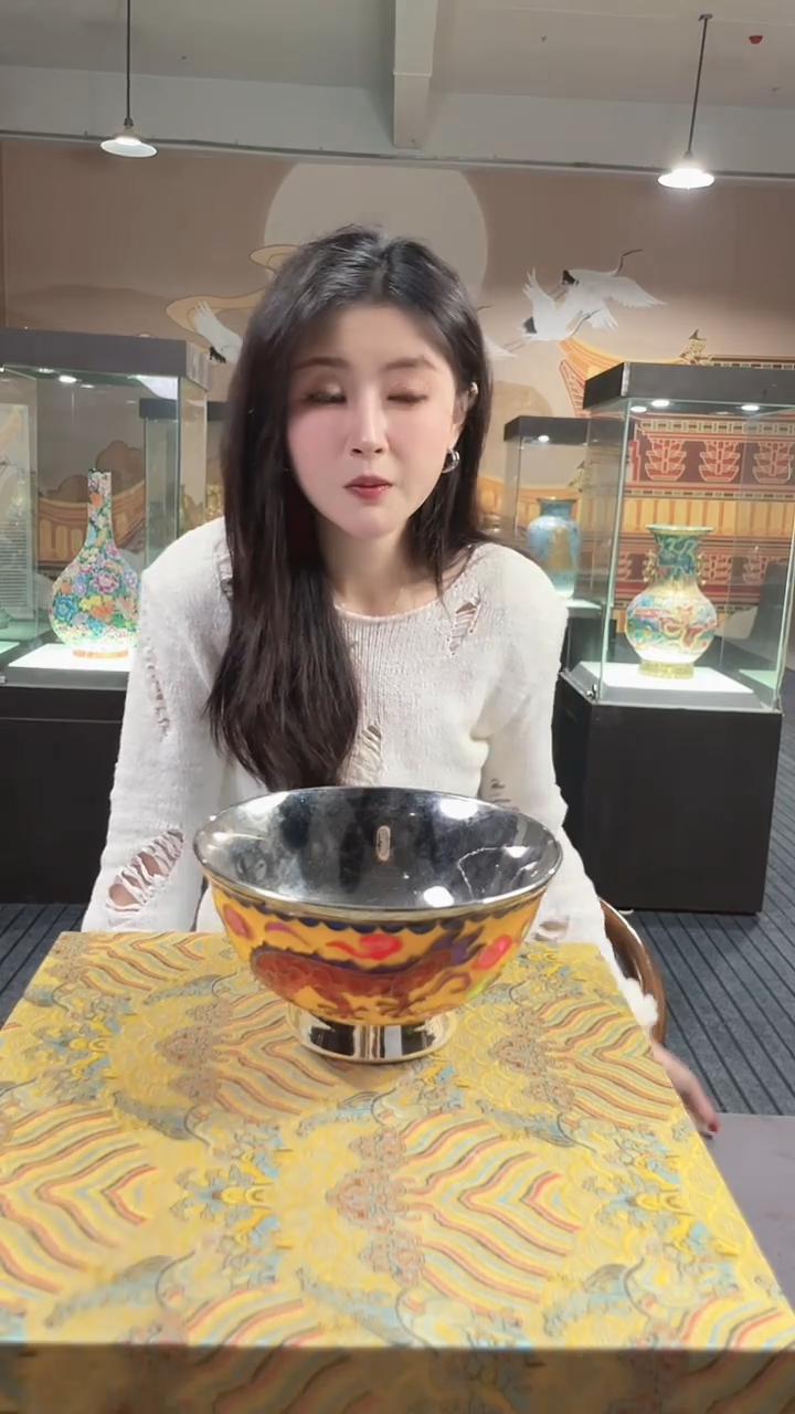 11陶瓷摆件固定一件4J12