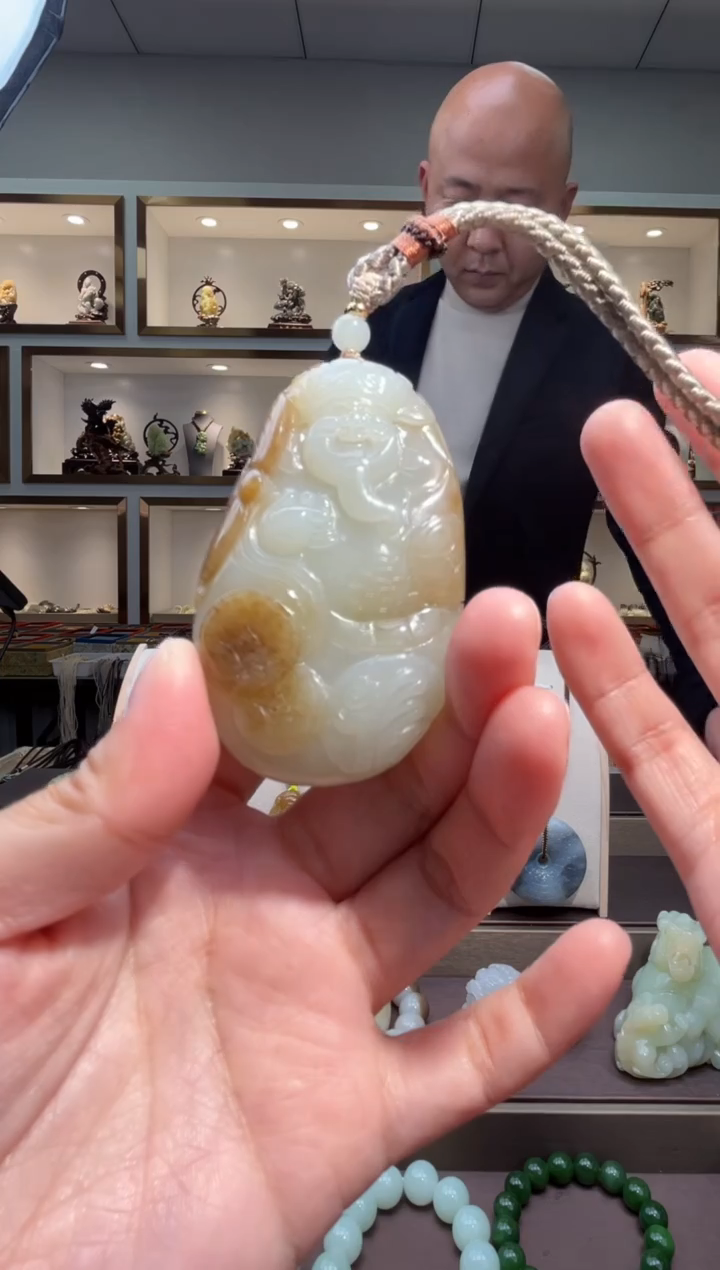 颈饰未镶嵌和田玉苏