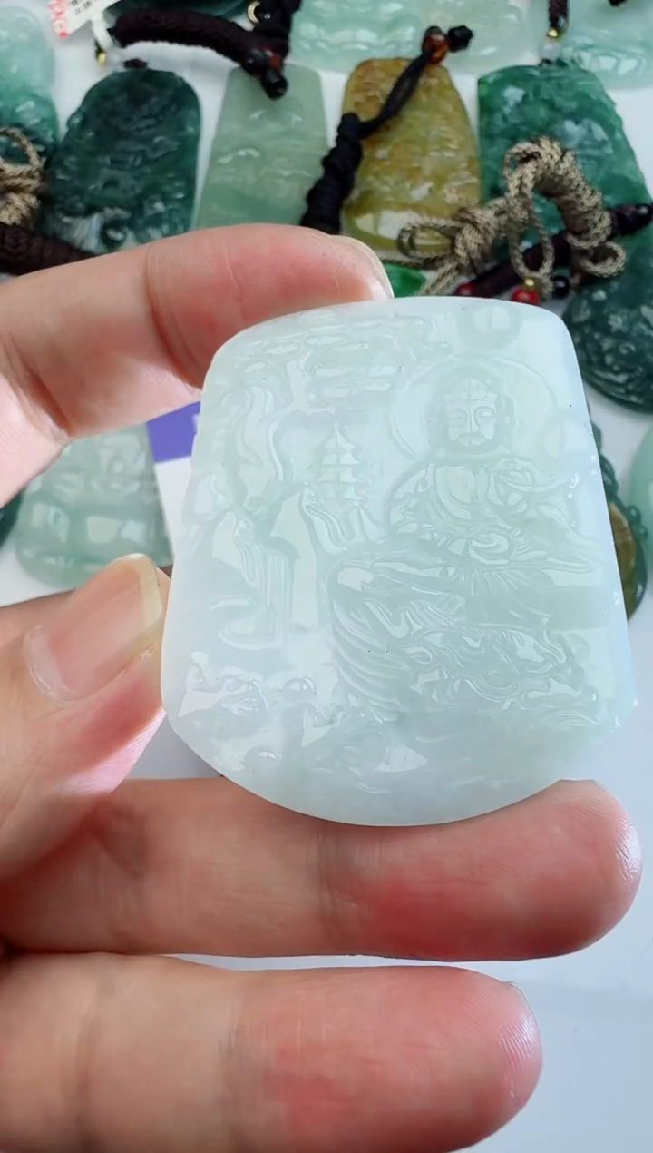 【闪购商品】翡翠颈饰未镶嵌11111111111