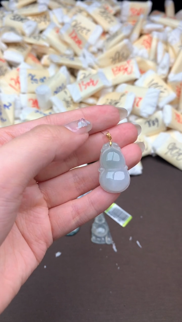 【闪购商品】翡翠挂件18K金镶嵌一