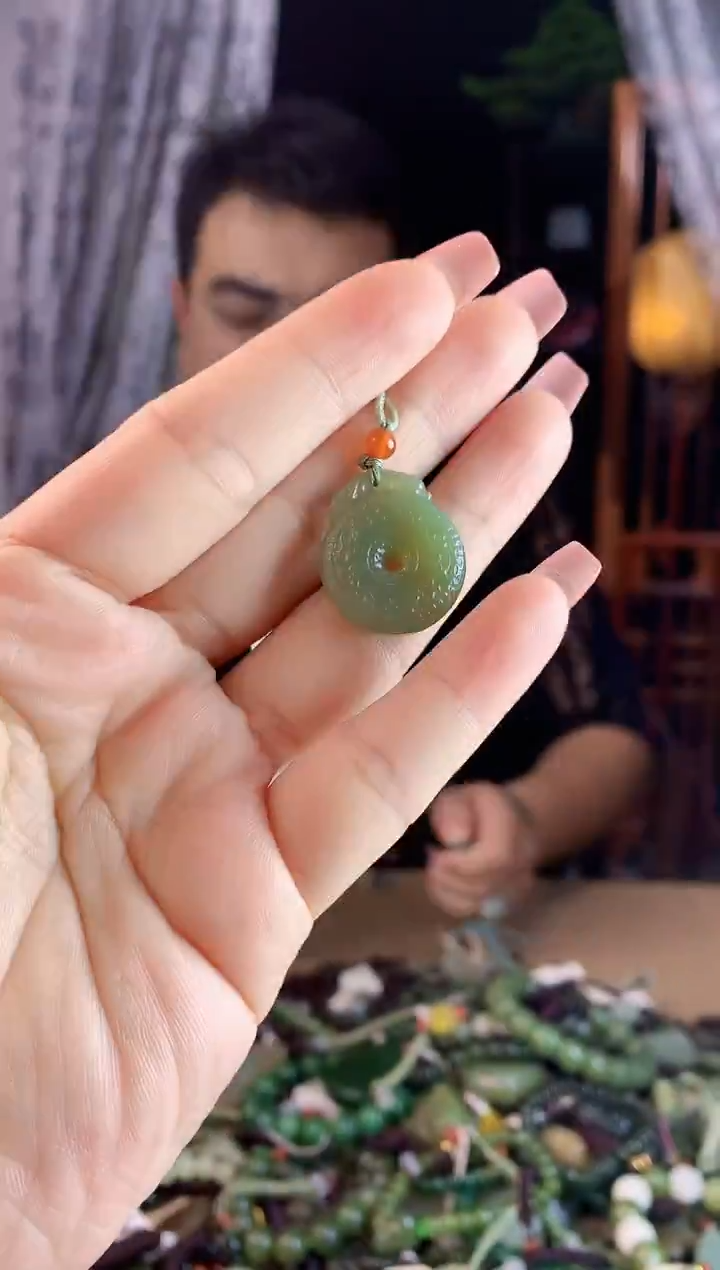 【闪购商品】和田玉挂件未镶嵌多样性发货拍一发一