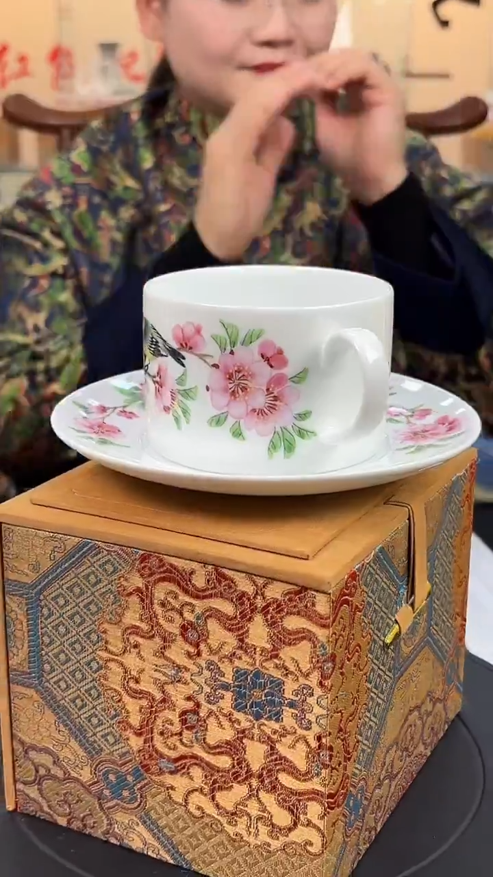 杯子瓷水点桃花咖啡杯碟