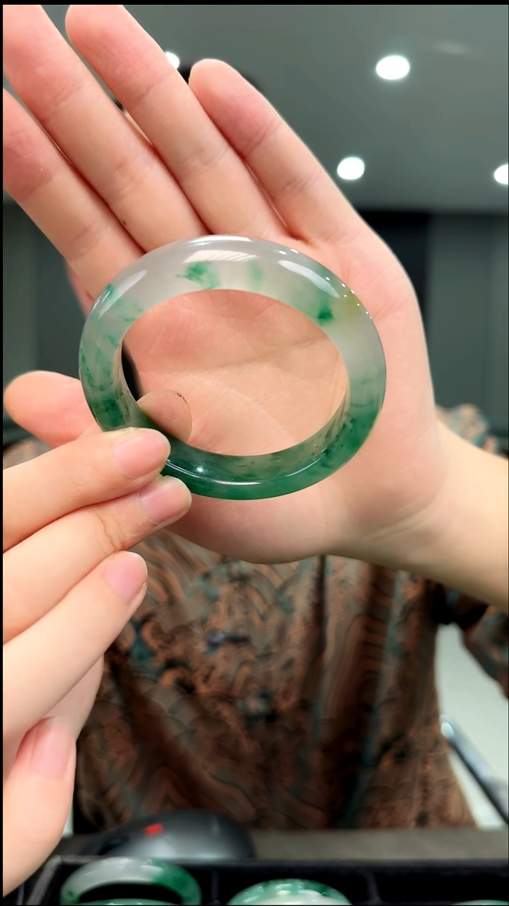 未镶嵌石英质玉耳坠55.2