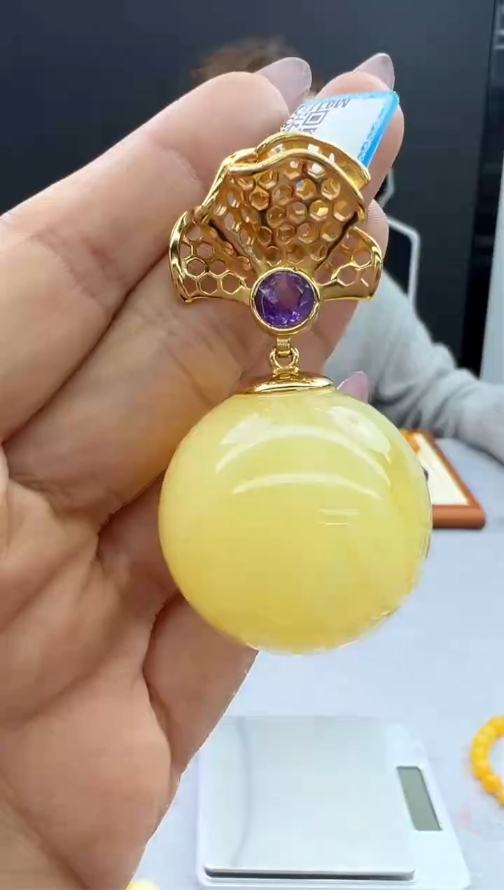 【闪购商品】琥珀颈饰未镶嵌192秒拍号