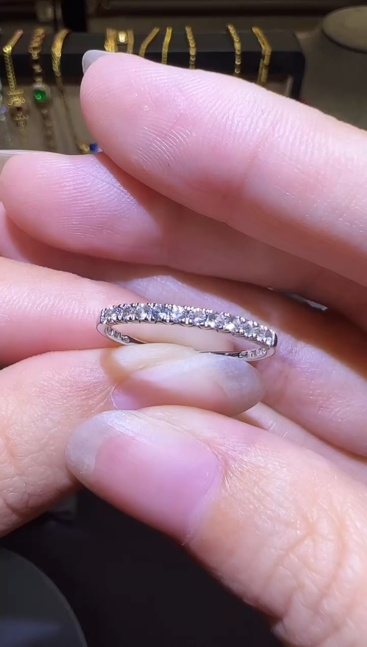 戒指彩色蓝宝石18K金镶嵌0.2ct