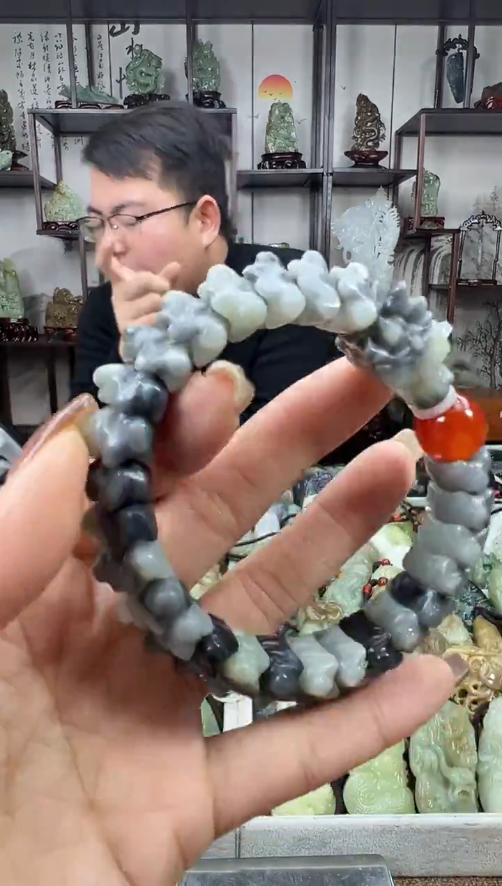 未镶嵌和田玉把件1