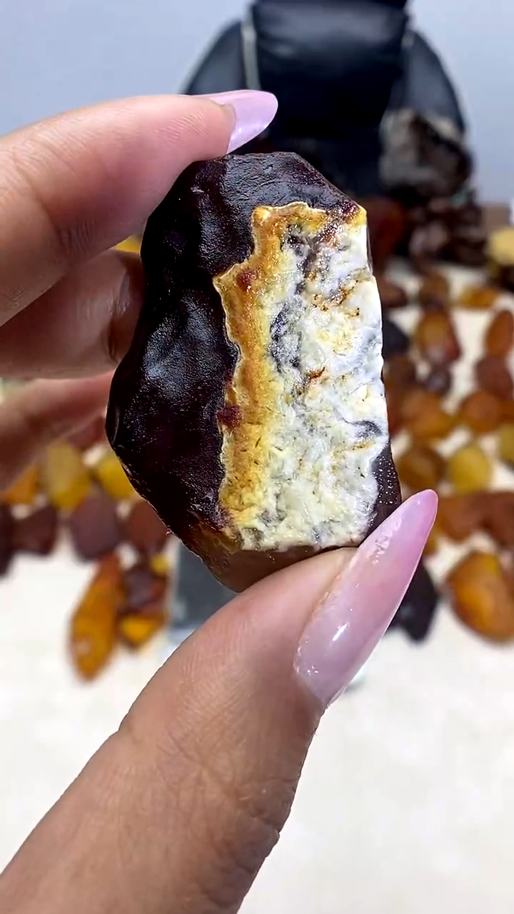 琥珀未镶嵌珠宝奇石琥珀蜜蜡原石