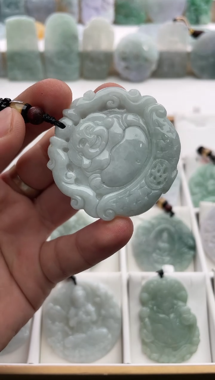 【闪购商品】翡翠颈饰未镶嵌..../3/6/ 26