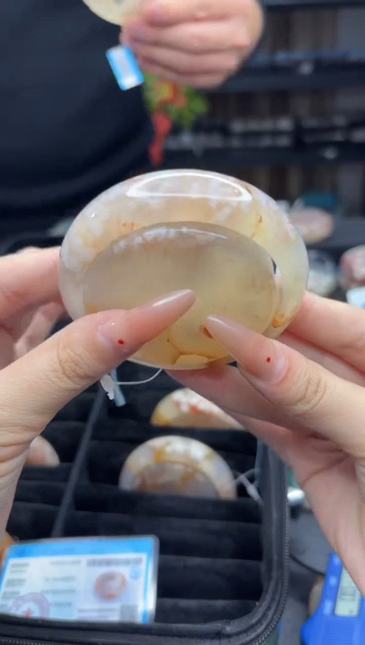 【闪购商品】石英质玉手镯未镶嵌2039（59圈赠送镯心）