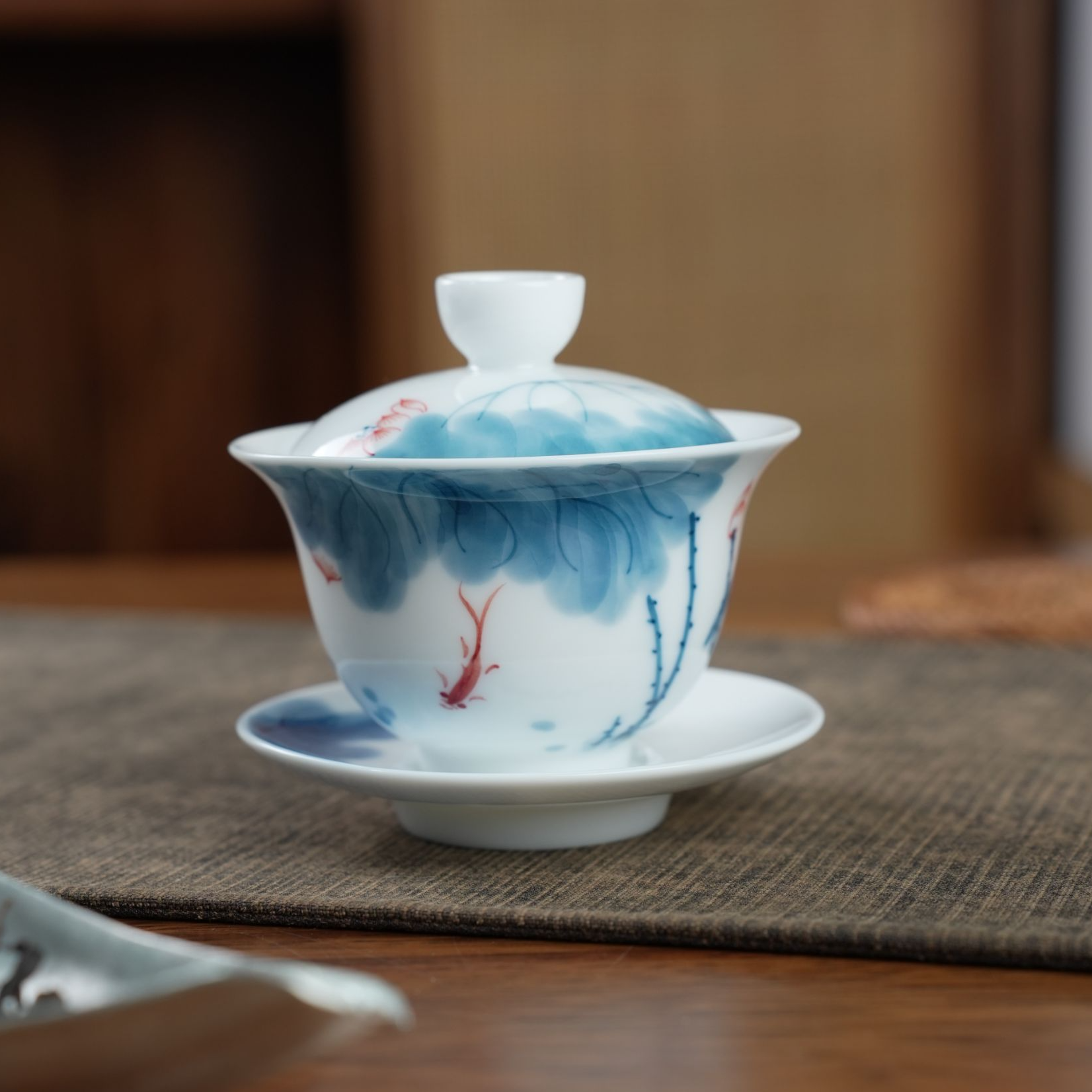 釉下彩纯手工手绘150ml线条莲三才羊脂玉茶盖碗