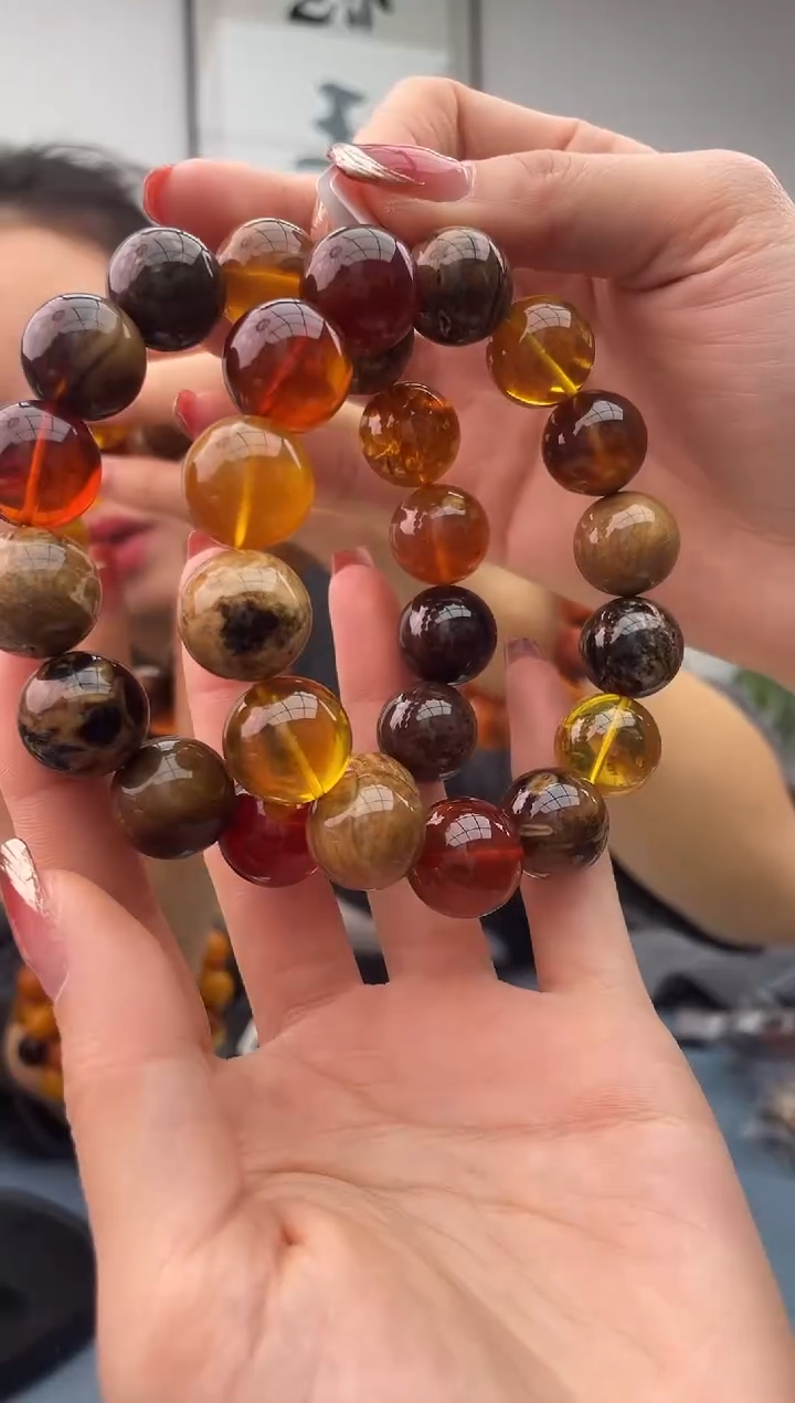 【闪购商品】琥珀珠宝奇石未镶嵌假一赔十，多样性发一件032