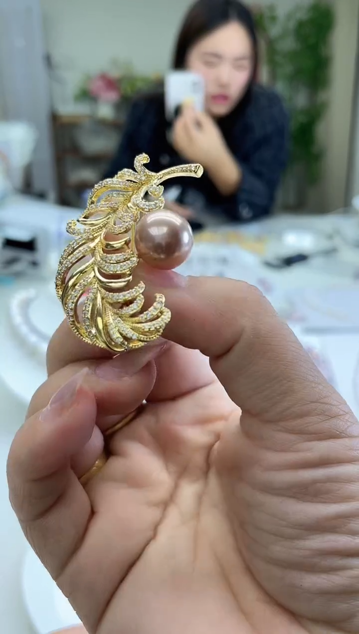 未镶嵌胸针淡水珍珠粉紫色系 设计款（多样性发一）