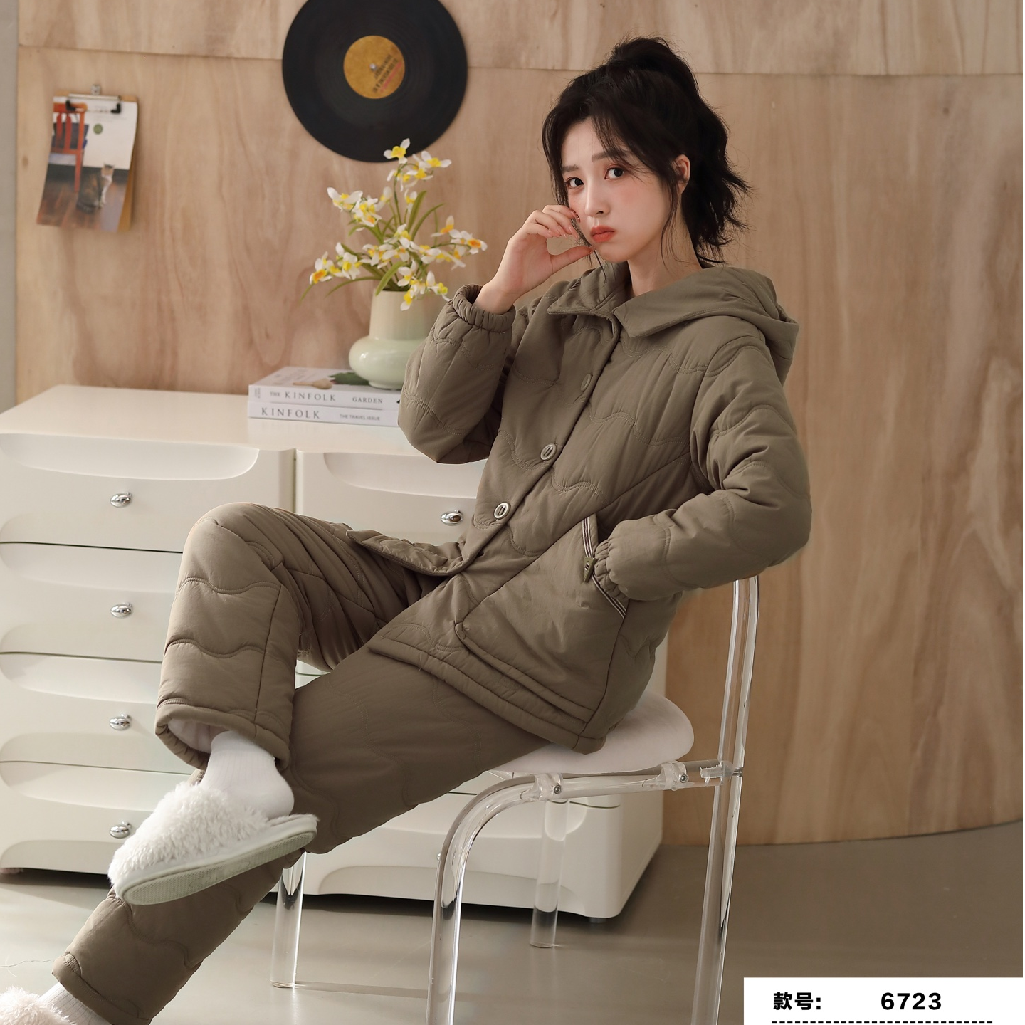 家居服套装常规款宽松保暖连帽家居服冬季女棉服睡衣加厚时尚