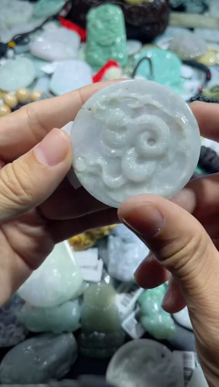 【闪购商品】翡翠颈饰未镶嵌00012693