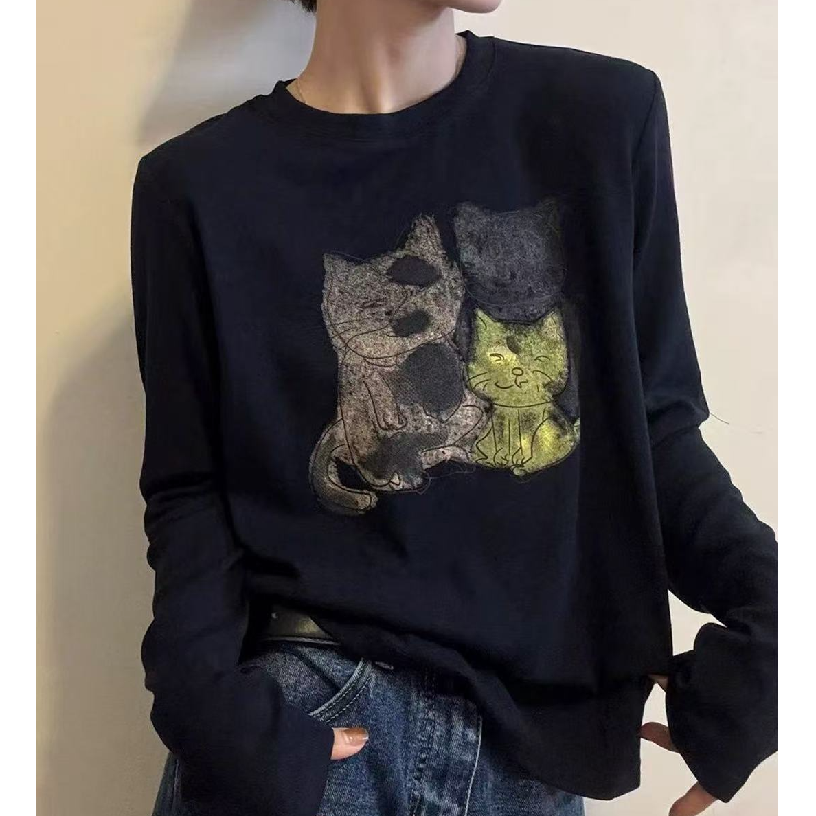 6903时尚猫咪女士秋季打底衫