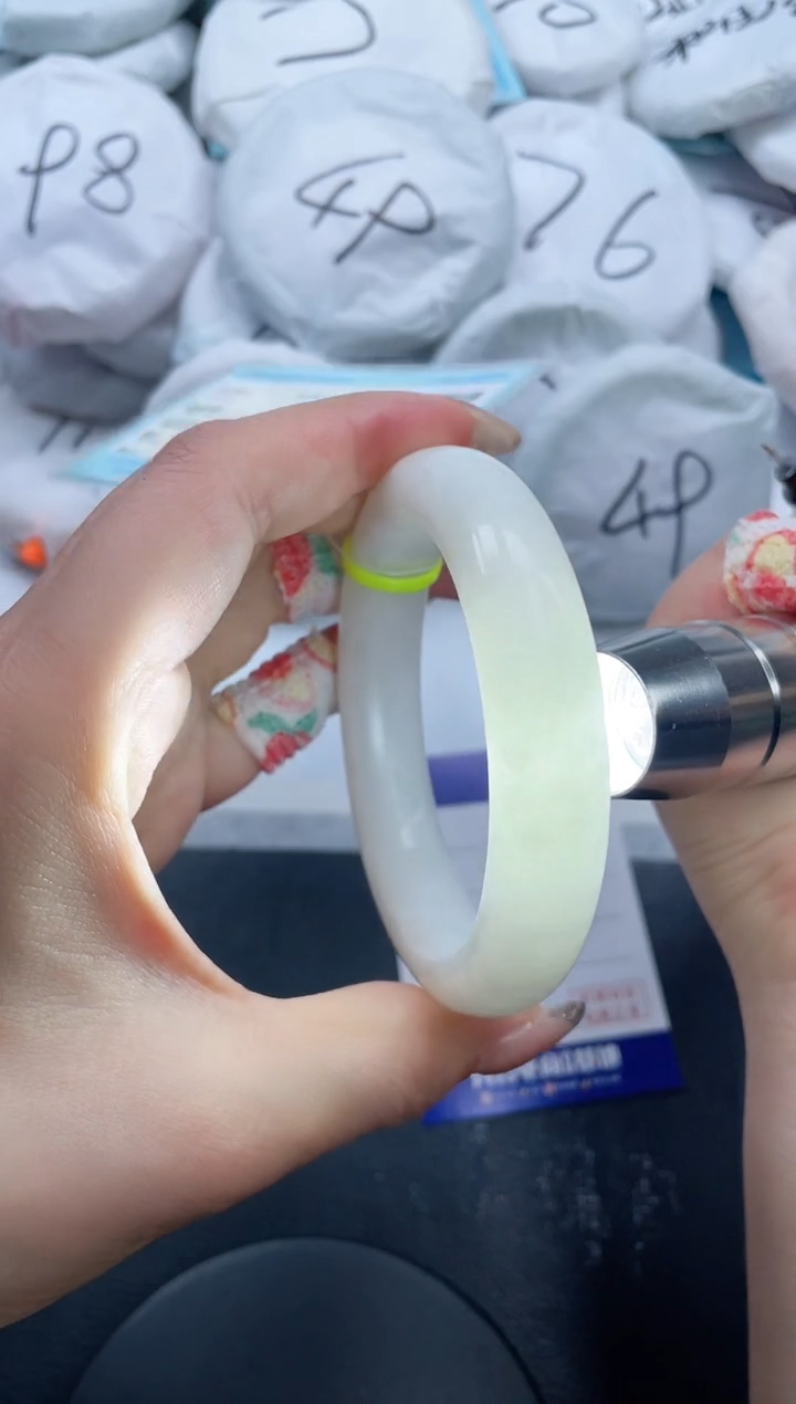 和田玉手镯未镶嵌11V15-58