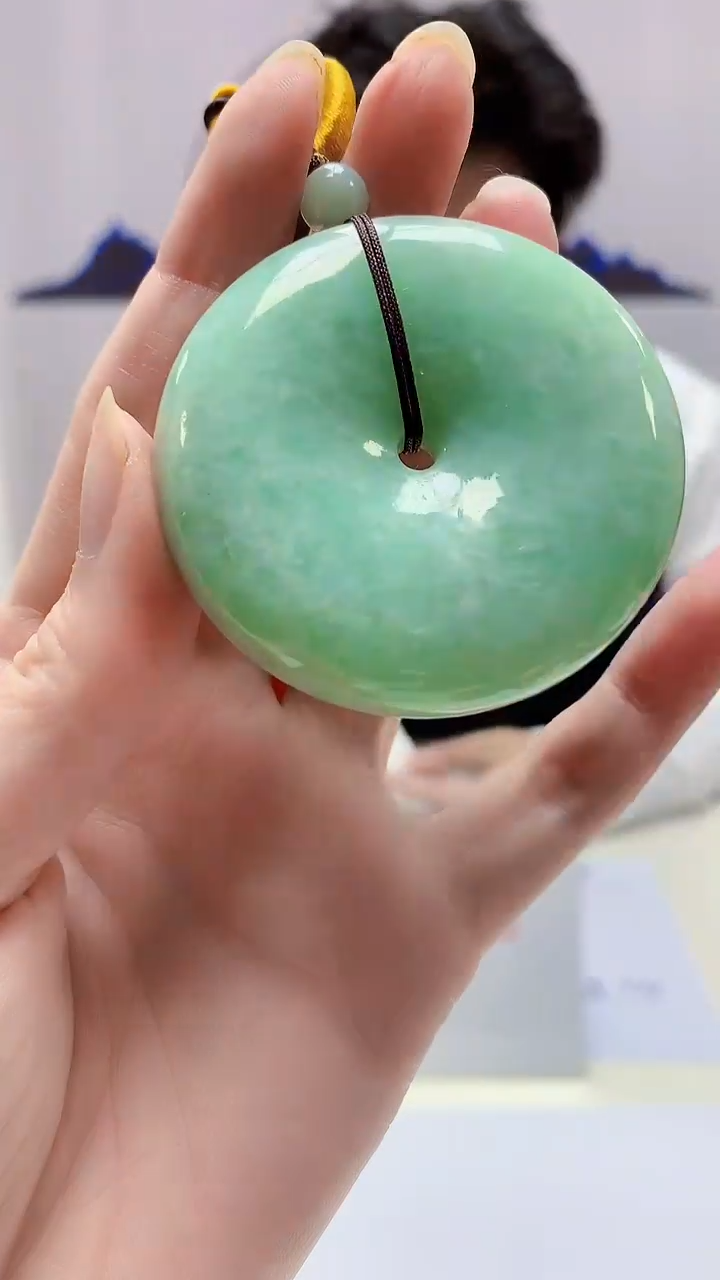 【闪购商品】定制翡翠未镶嵌4688zm-毛货挂件152扣子