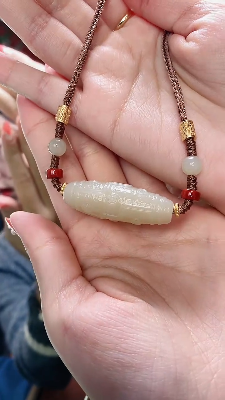 【闪购商品】和田玉挂件未镶嵌横穿九眼吊坠尺寸约41mm