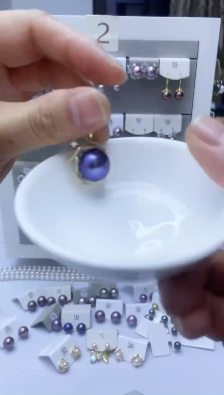 【闪购商品】淡水珍珠颈饰银S925镶嵌吊坠