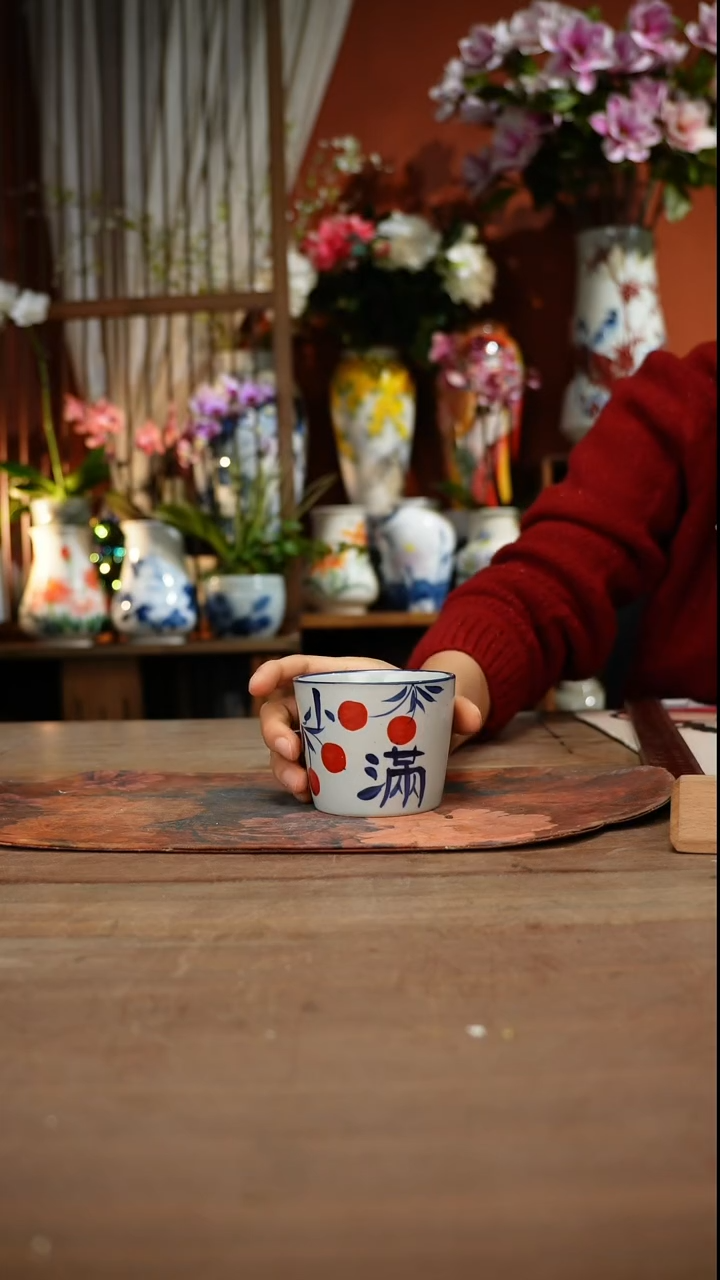 当代高温釉下彩手绘陶瓷餐具