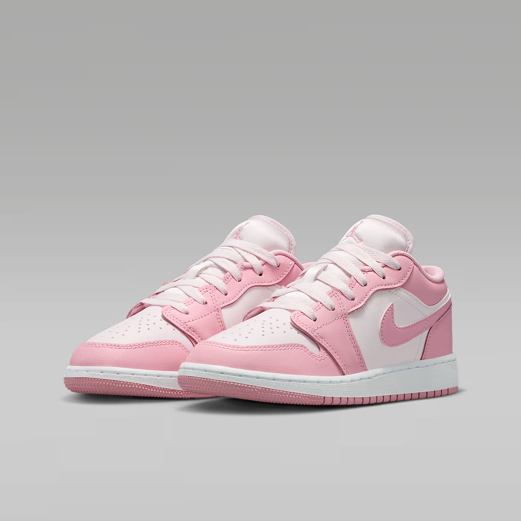NIKE/耐克【可自提】官方正品AJ1 GS草莓熊粉低帮休闲鞋 553560-614