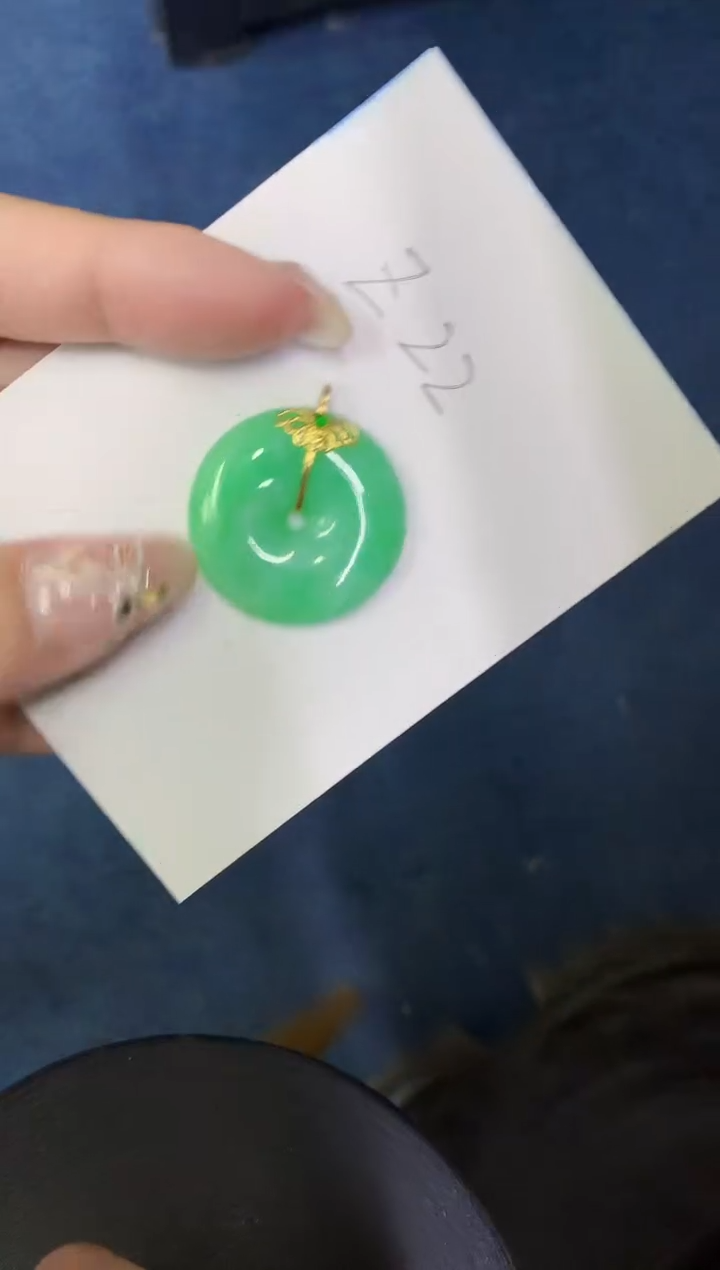 【闪购商品】翡翠颈饰18K金镶嵌0000000000