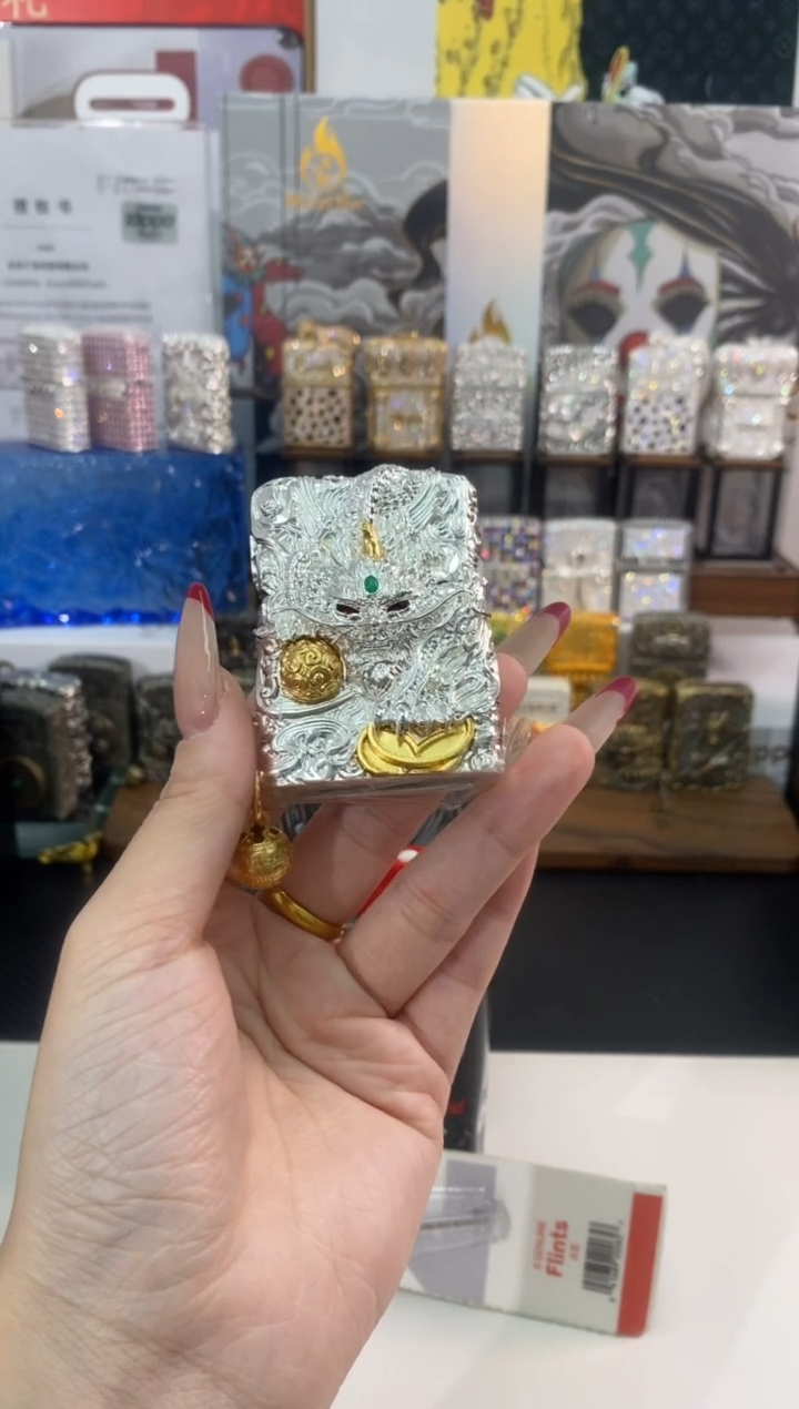 镜面ZIPPO银玉貔貅