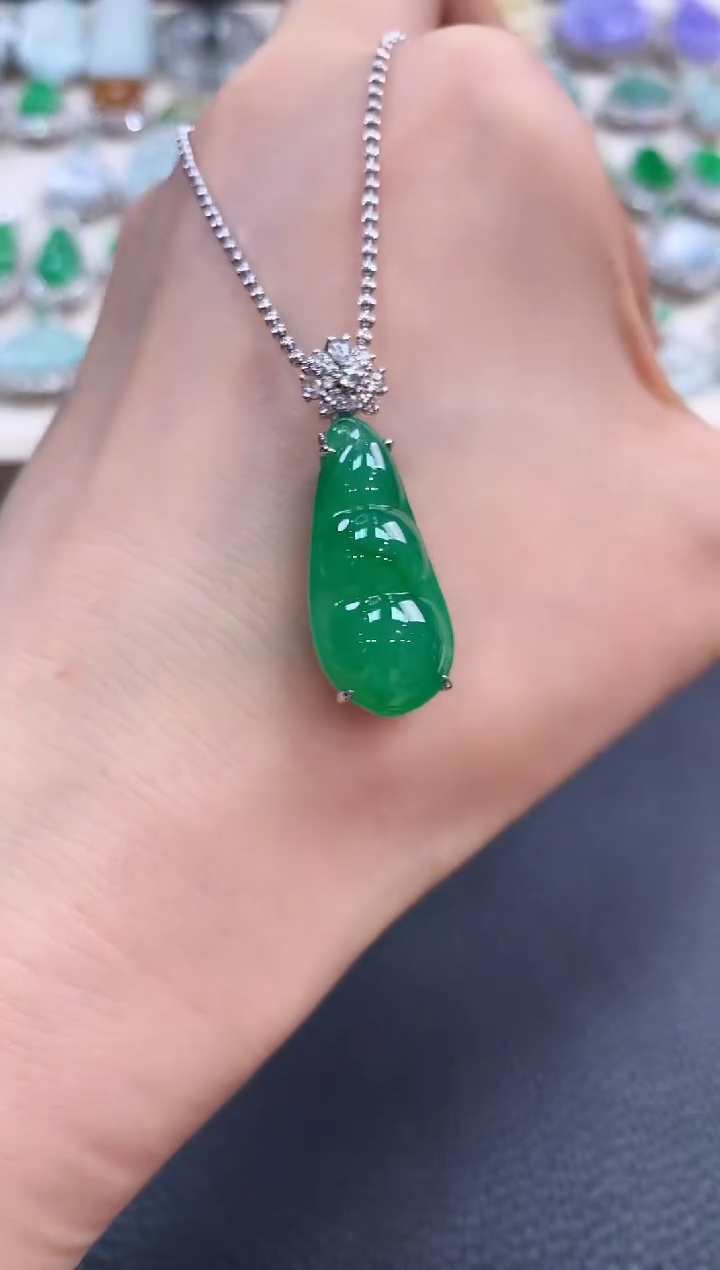 【闪购商品】翡翠吊坠(不含链)18K金镶嵌m27       